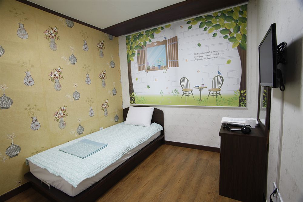 Jongnowon Hostel Seul Esterno foto