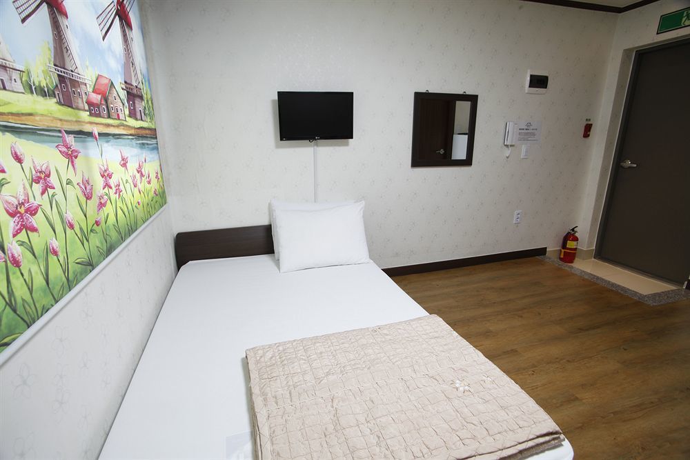 Jongnowon Hostel Seul Esterno foto